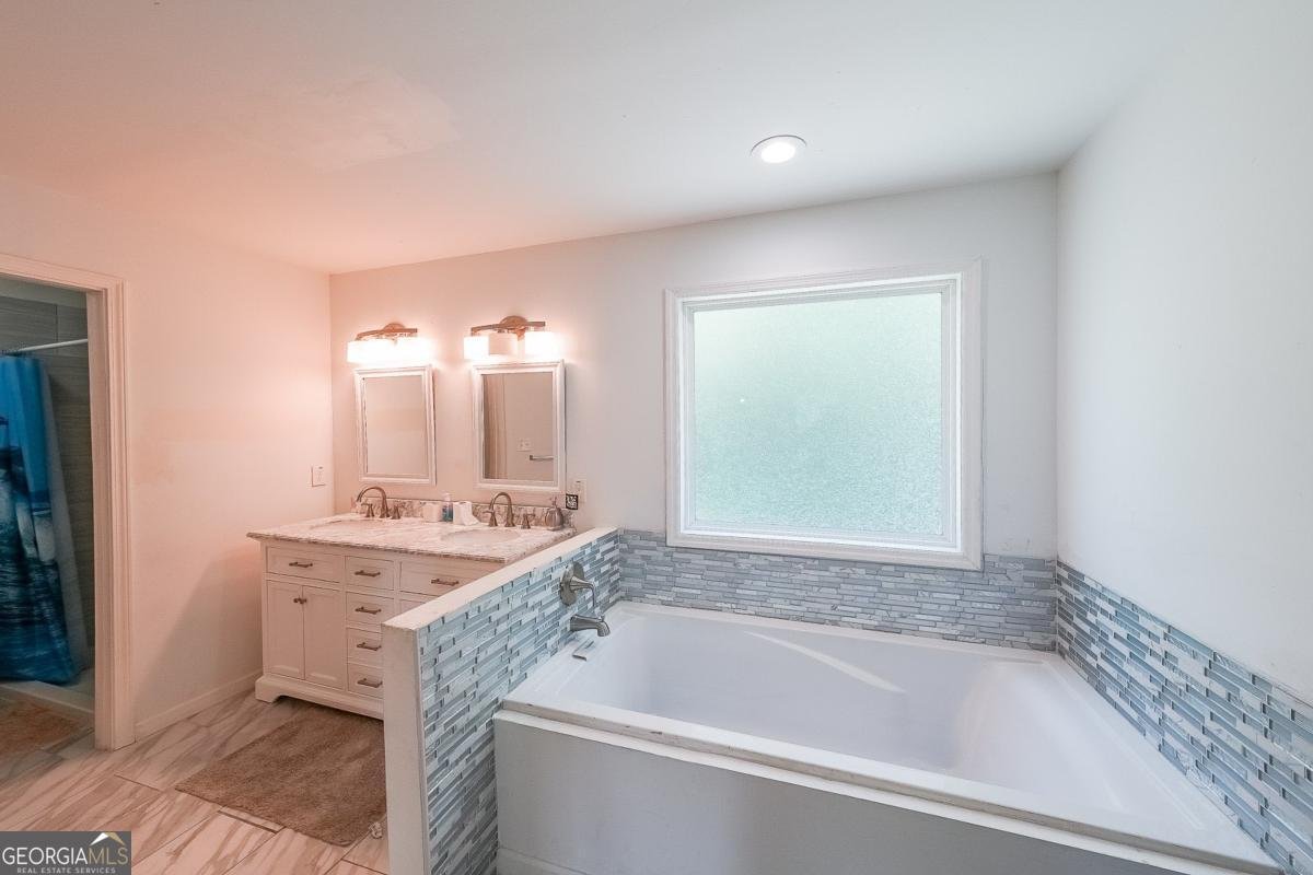 6220 Polar Fox Court Riverdale - 17