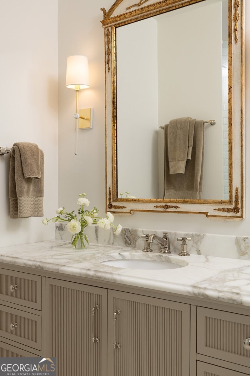 3344 Peachtree Road Atlanta - 37