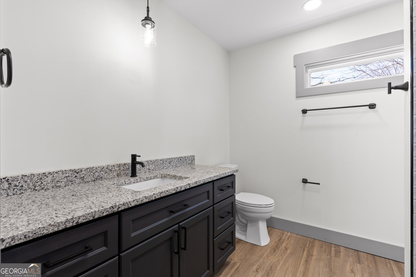 1145 Daniels Road Trenton - 32