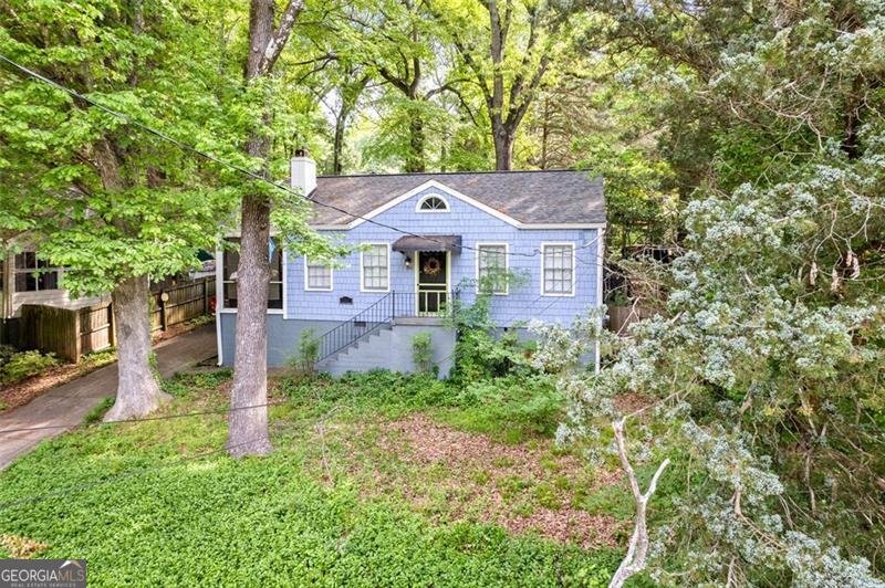 1941 HEADLAND Drive East Point - 1