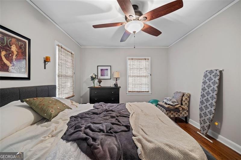 1941 HEADLAND Drive East Point - 12