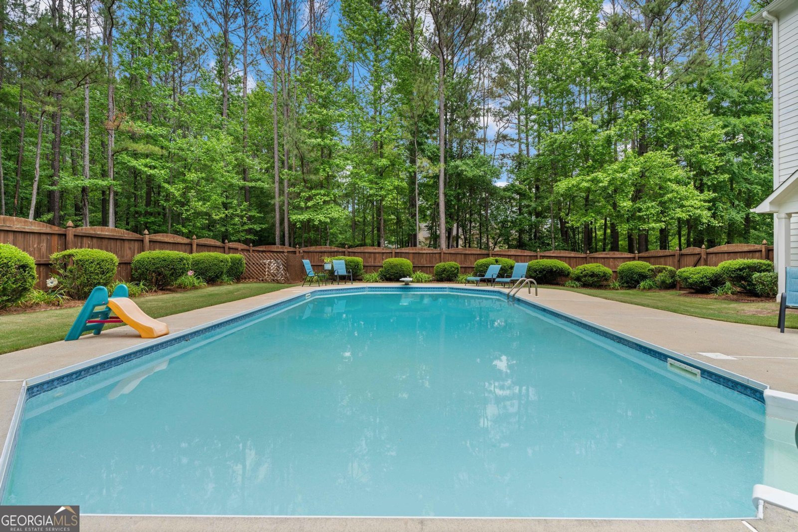 495 Stonehaven Drive Fayetteville - 66