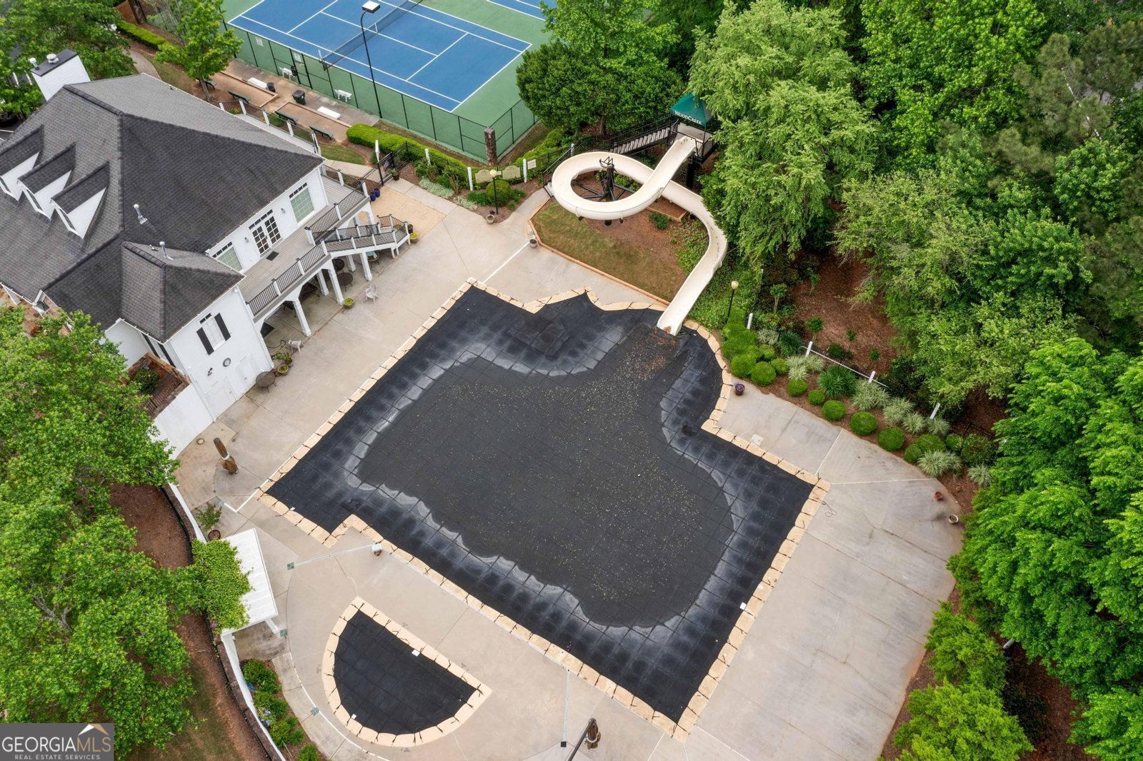 495 Stonehaven Drive Fayetteville - 83