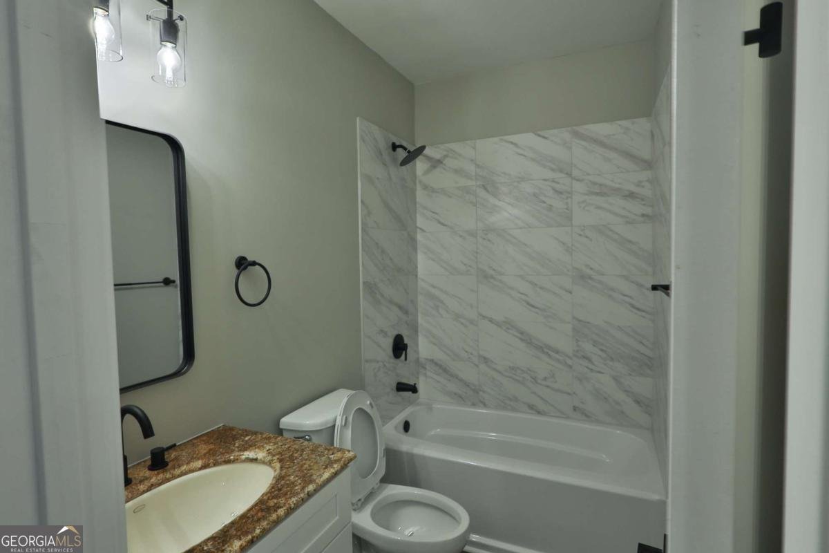 205 Camp Street Rome - 14