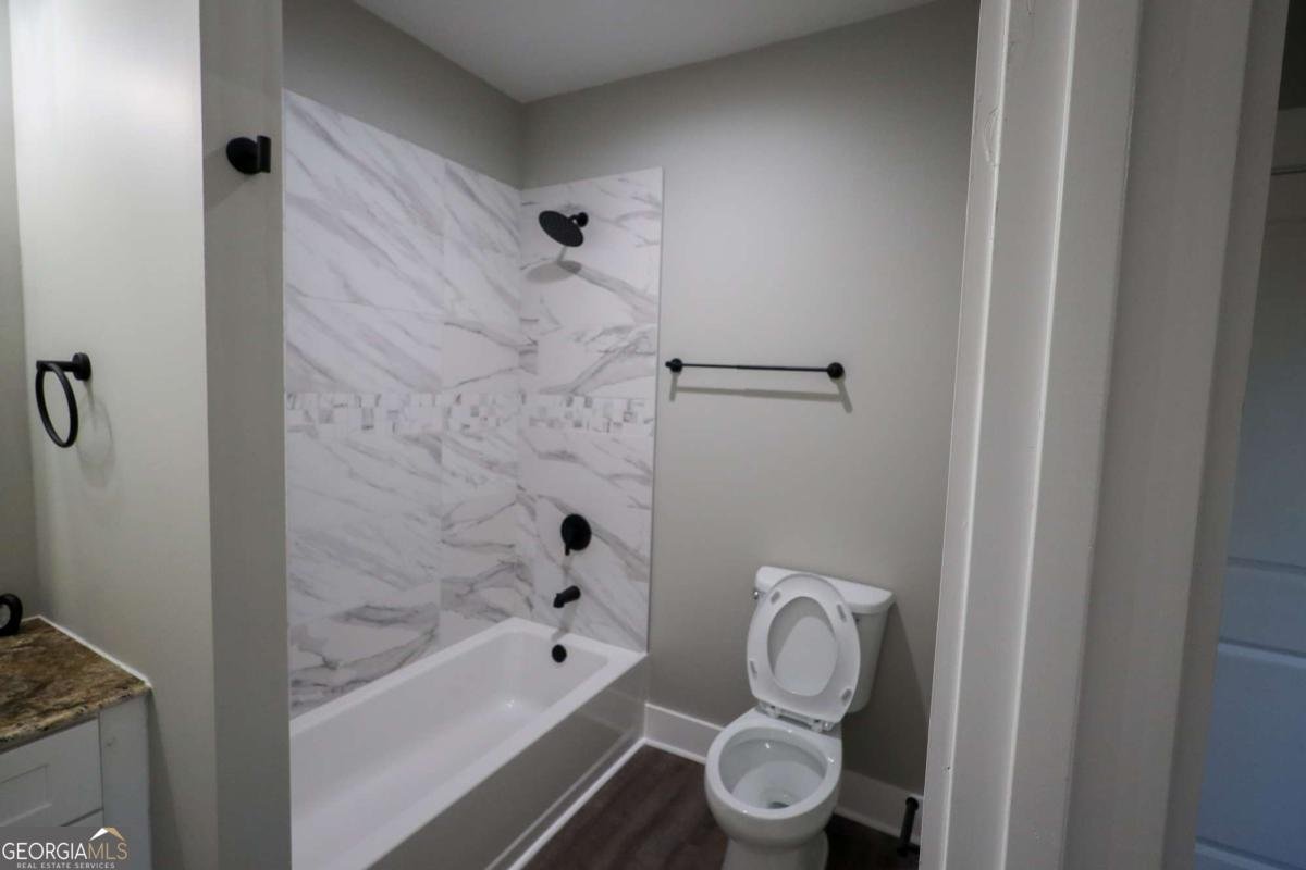 205 Camp Street Rome - 17