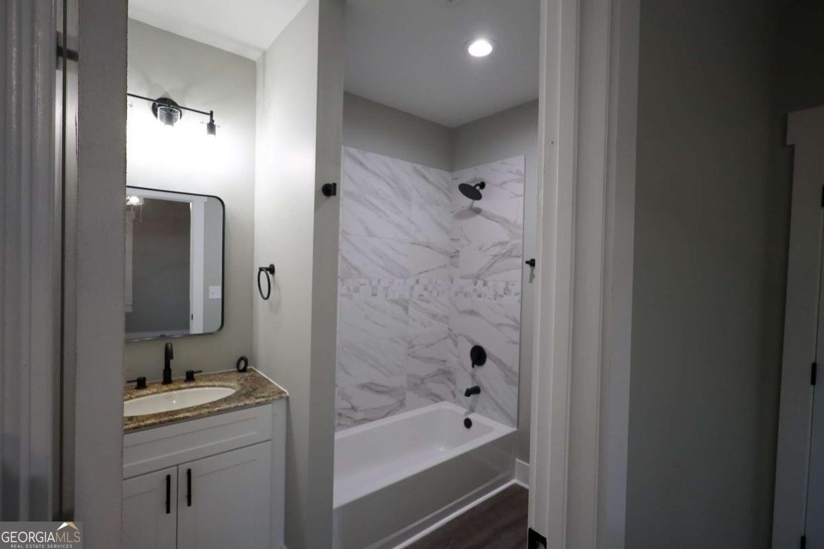 205 Camp Street Rome - 18