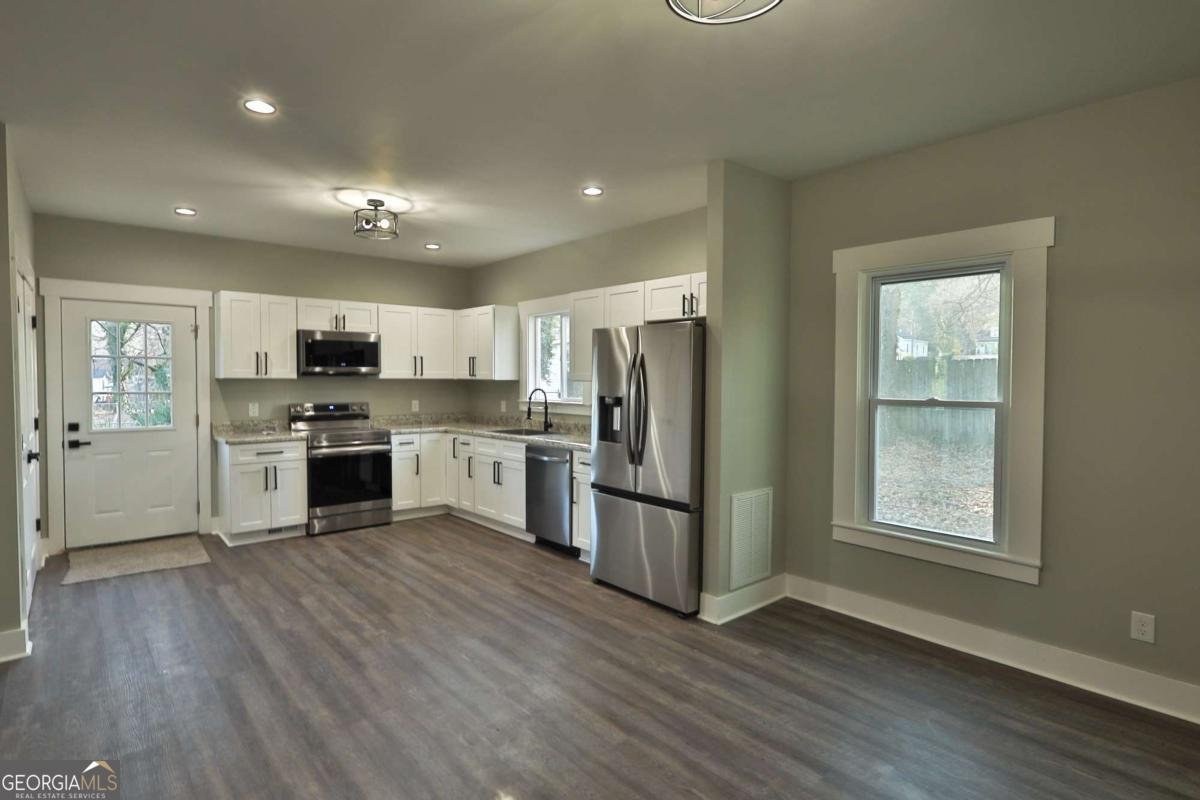 205 Camp Street Rome - 8