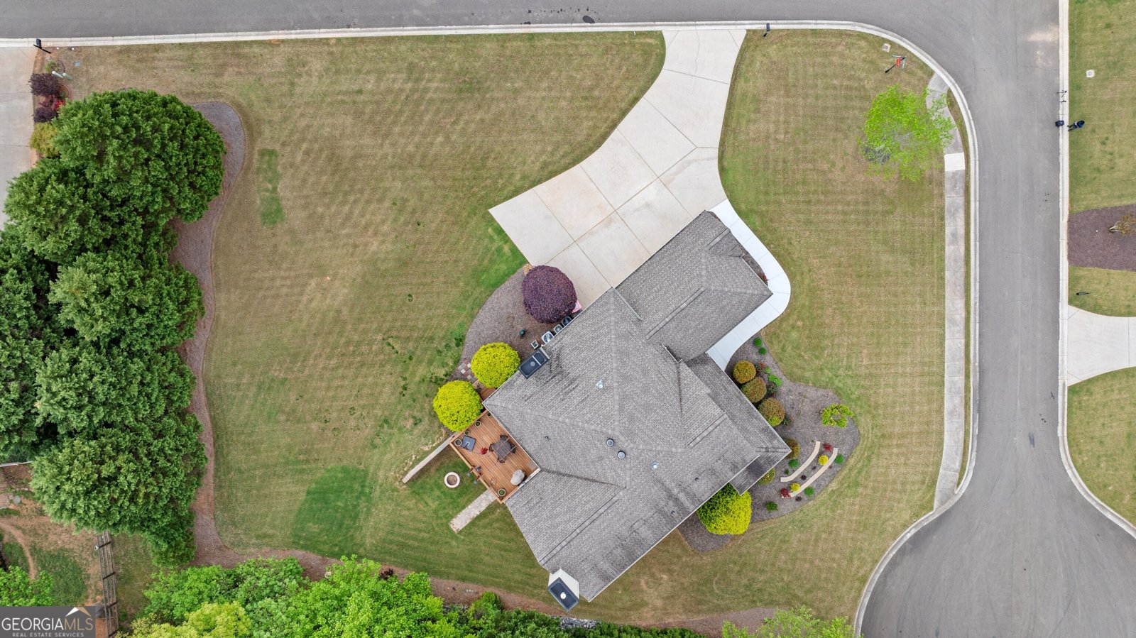 7505 Antique Barn Avenue Cumming - 52