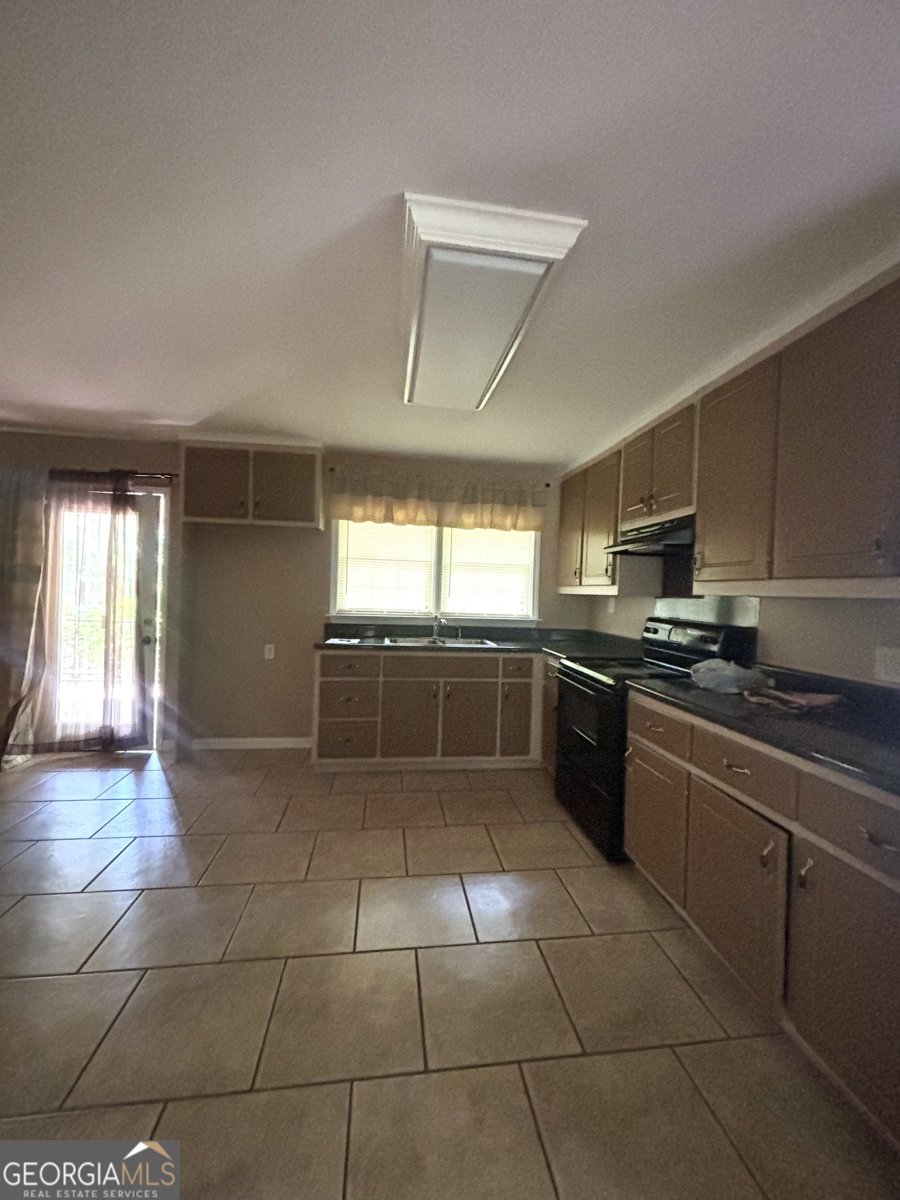 9163 Fair Street Covington - 3