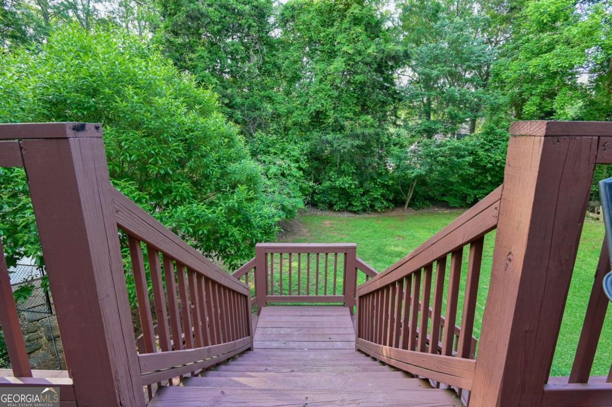 1060 Fox Hollow Court Statham - 67