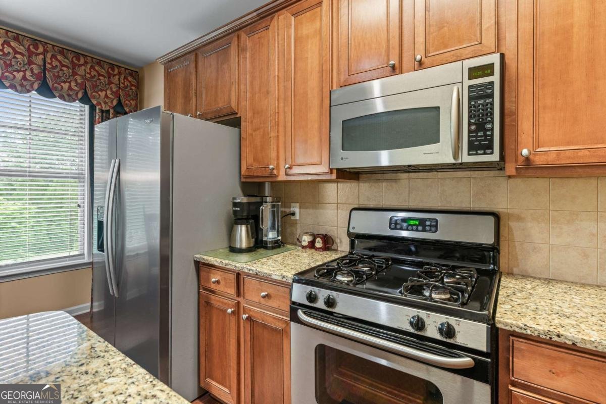 661 Village Field Court Suwanee - 16