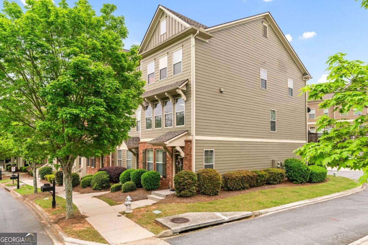 661 Village Field Court Suwanee - 32