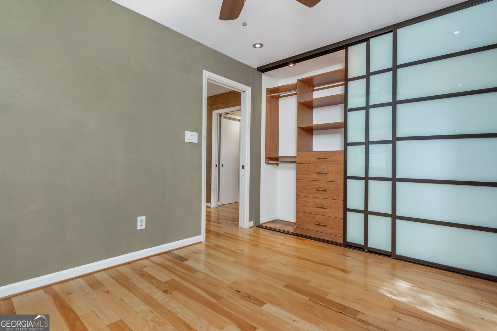 625 Kennesaw Avenue Atlanta - 43