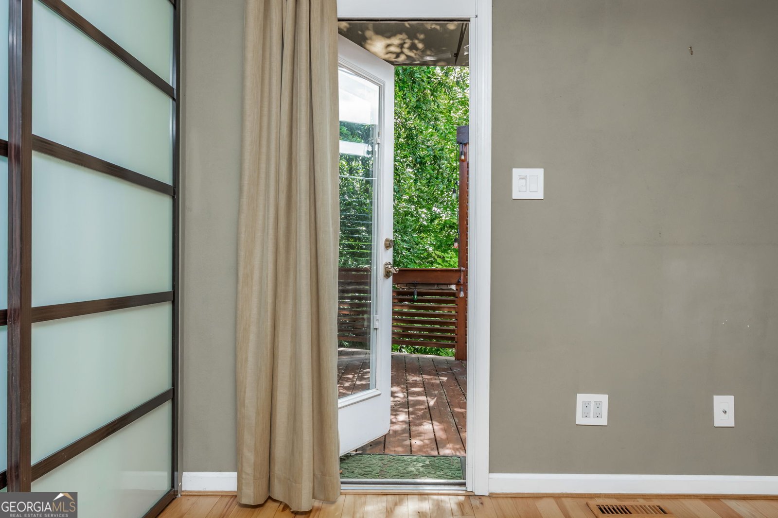 625 Kennesaw Avenue Atlanta - 44