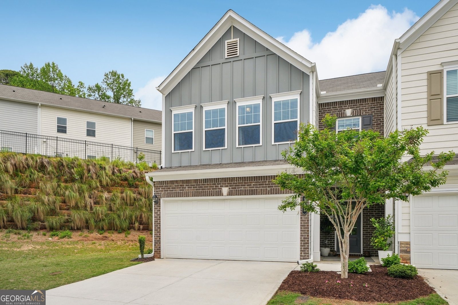 302 Braswell Court Woodstock - 2
