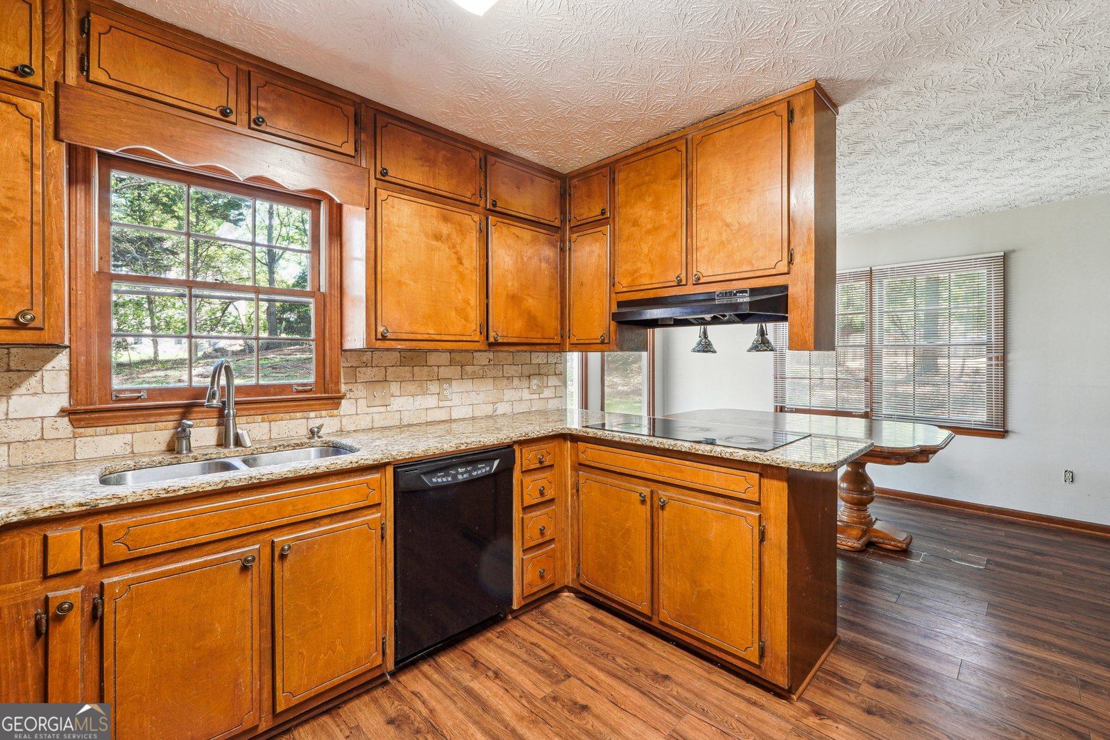 1366 Maple Ridge Drive Suwanee - 8