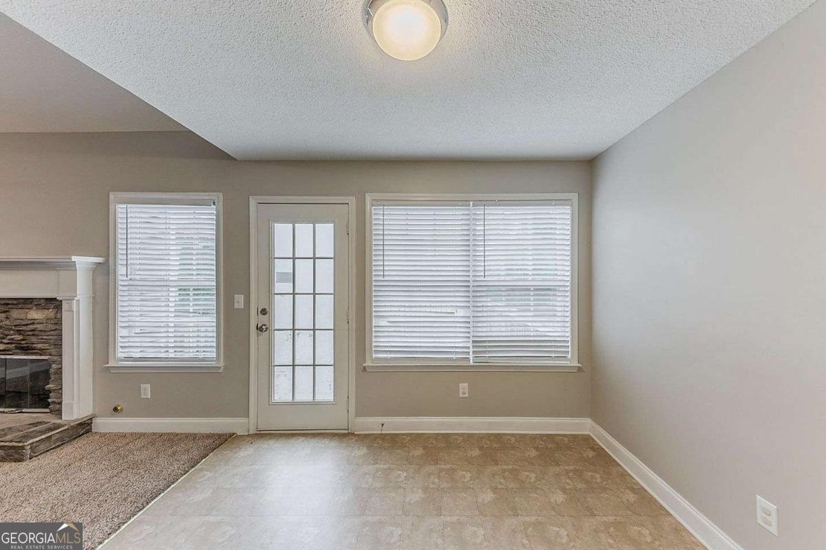 51 Legend Creek Way Douglasville - 12