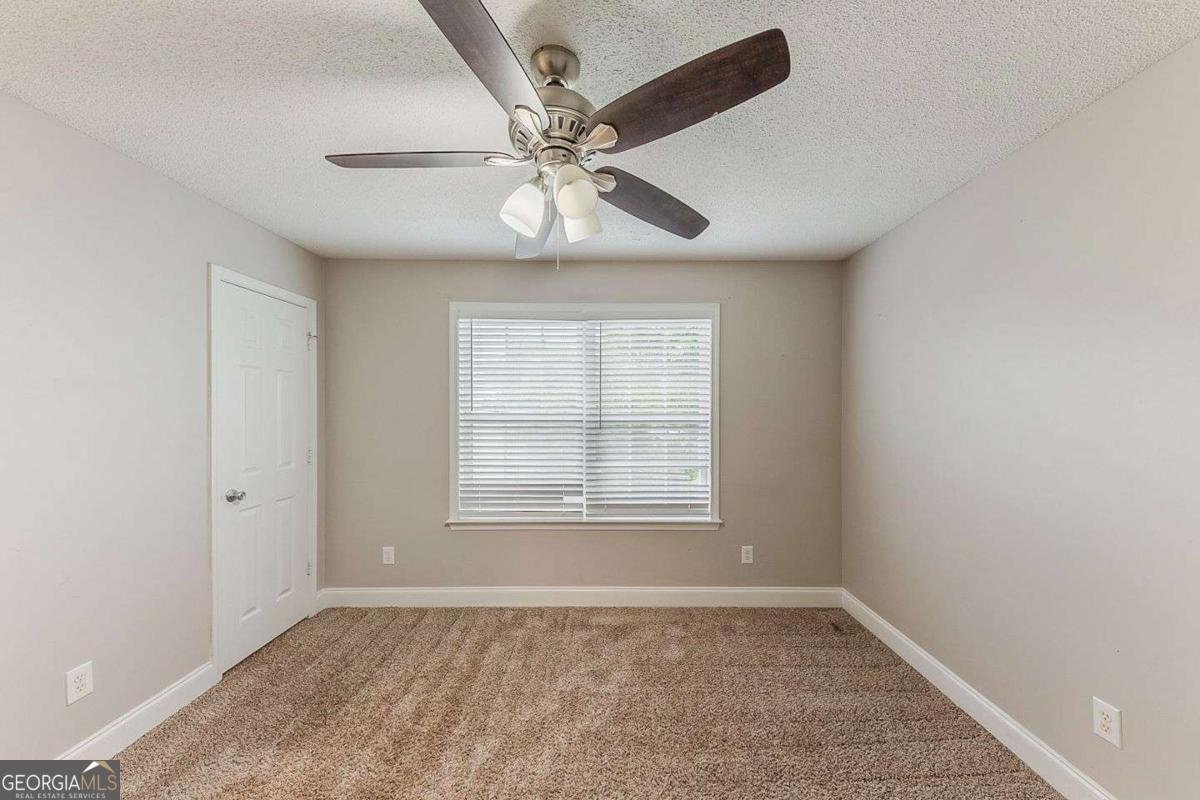 51 Legend Creek Way Douglasville - 16