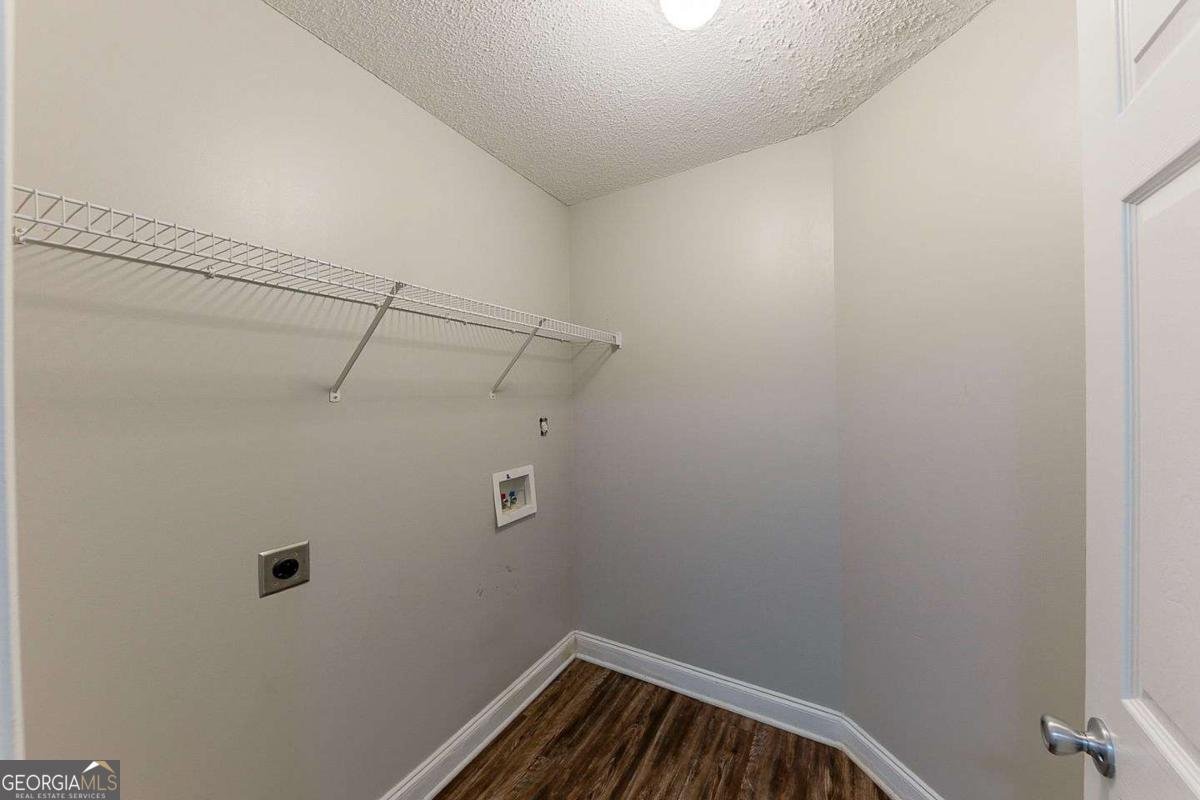 51 Legend Creek Way Douglasville - 32