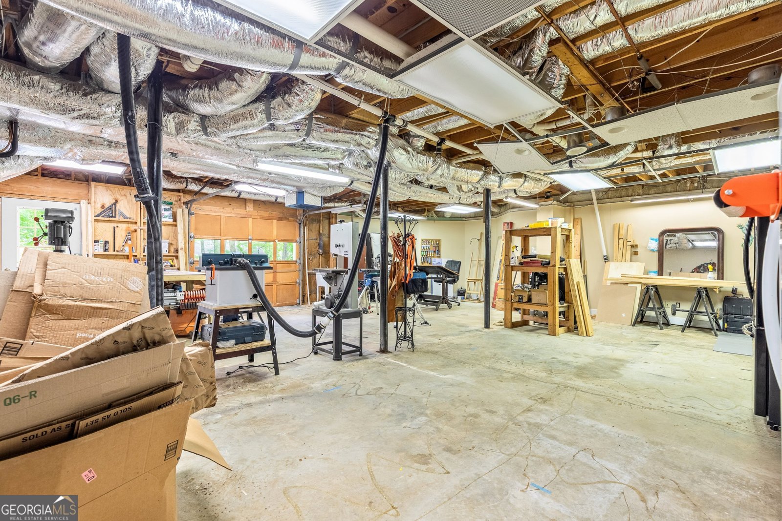 255 Emerald Lake Drive Fayetteville - 37