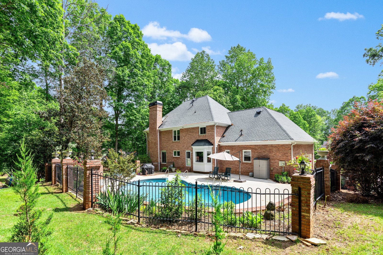 255 Emerald Lake Drive Fayetteville - 43