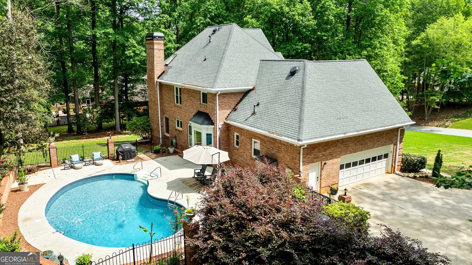 255 Emerald Lake Drive Fayetteville - 46