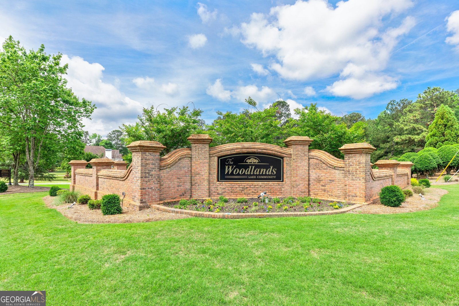 255 Emerald Lake Drive Fayetteville - 57
