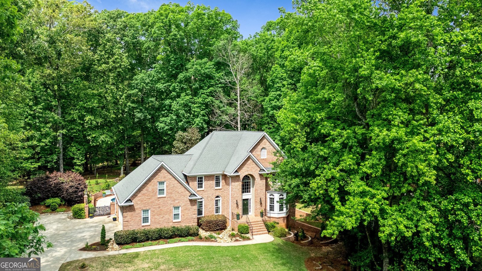 255 Emerald Lake Drive Fayetteville - 60