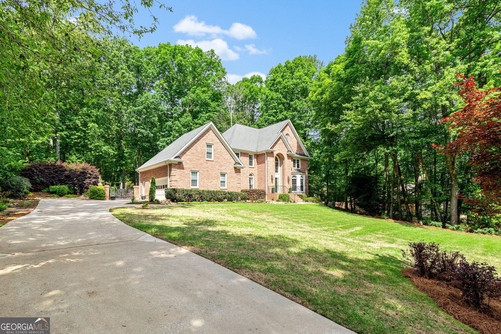 255 Emerald Lake Drive Fayetteville - 61