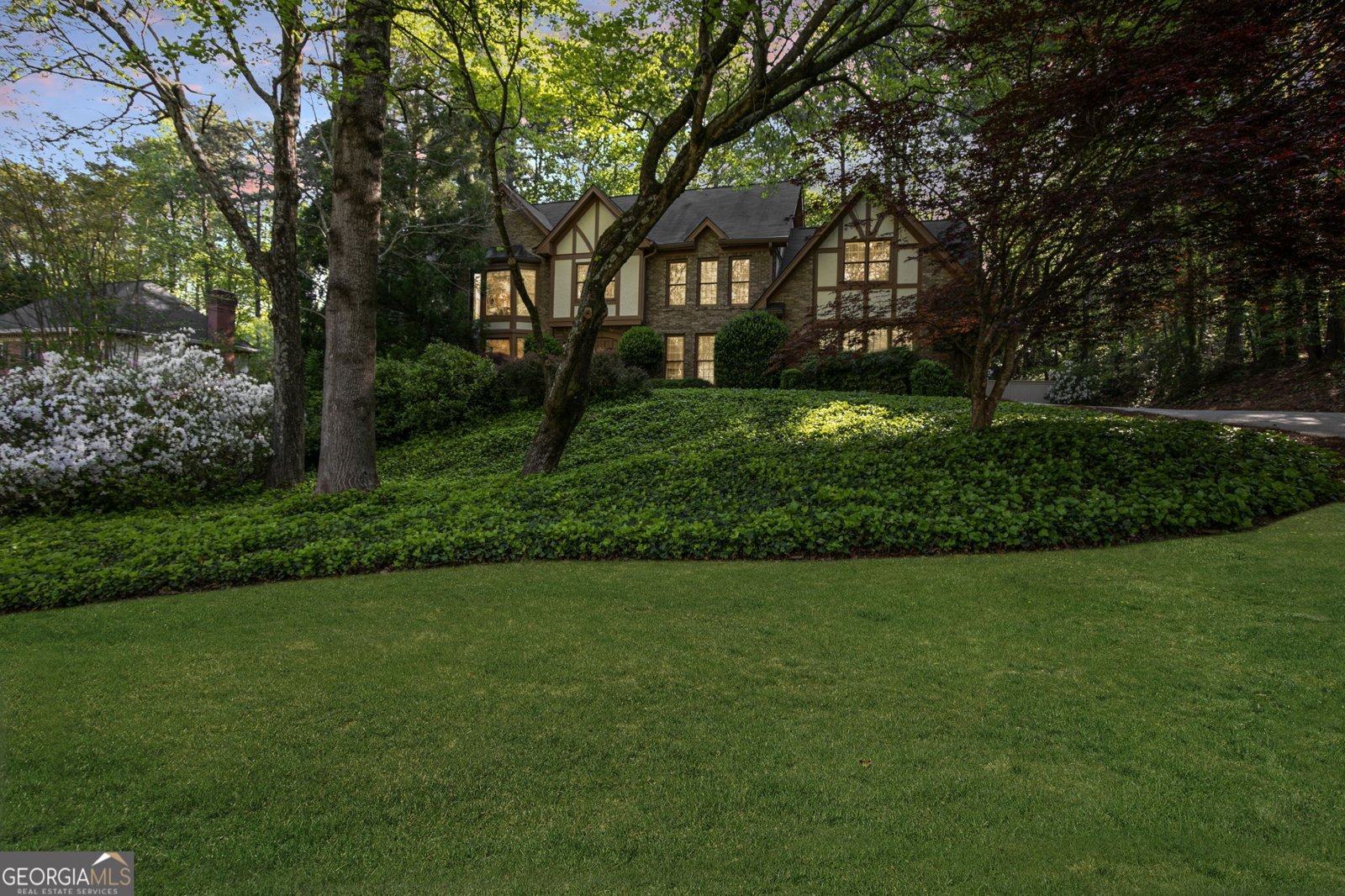 375 Spindle Court Sandy Springs - 36
