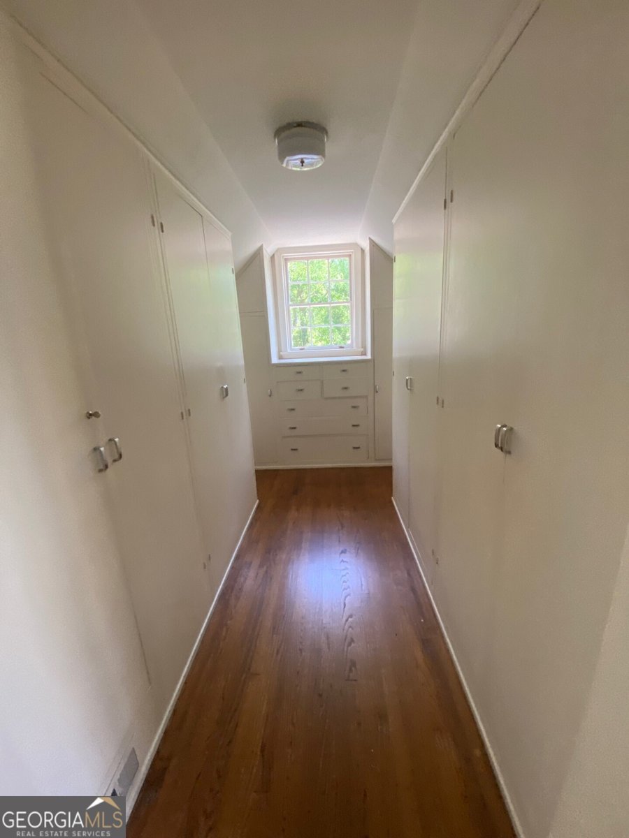 1218 Nottingham Drive Macon - 27