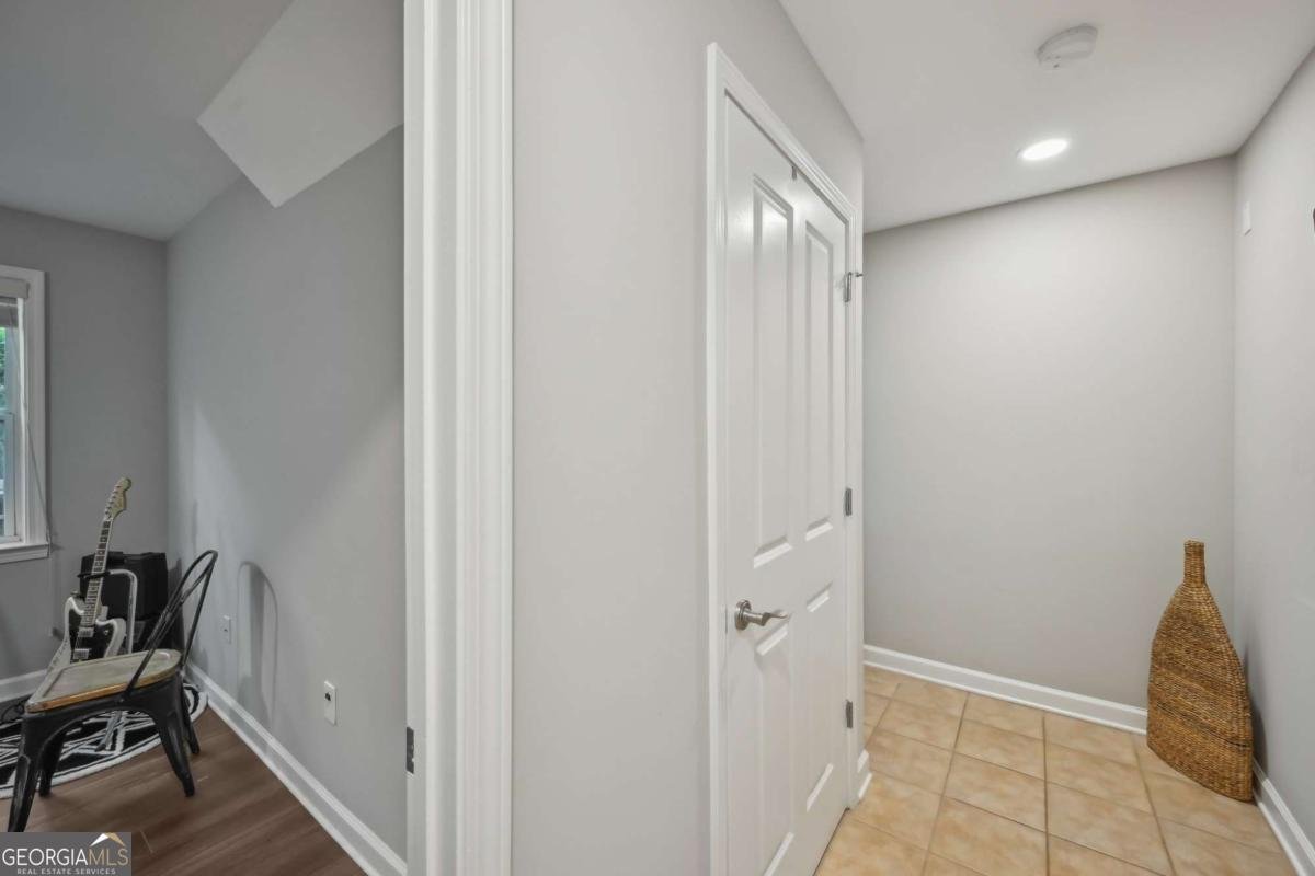 62 High Top Point Sandy Springs - 32