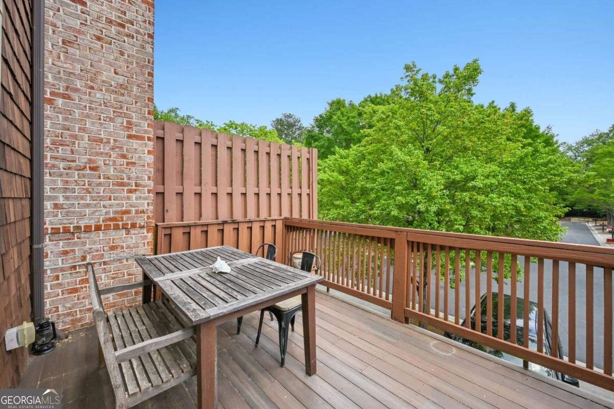 62 High Top Point Sandy Springs - 39