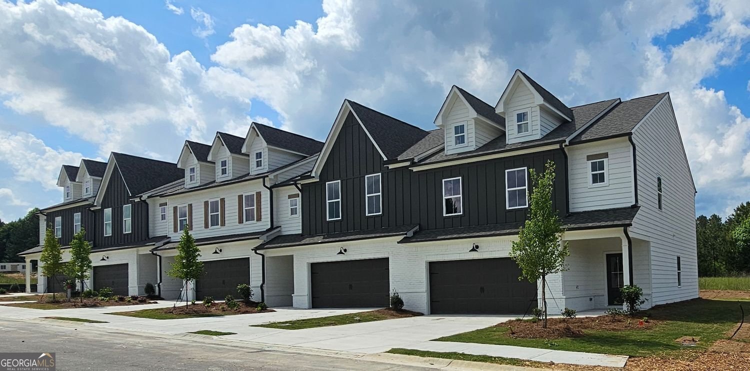 208 Sharon Lane Loganville - 2