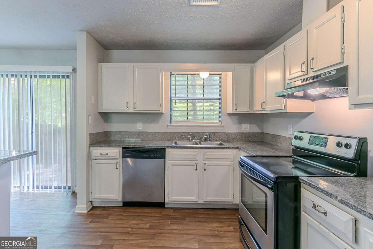 5723 Fieldstone Drive Lithonia - 6