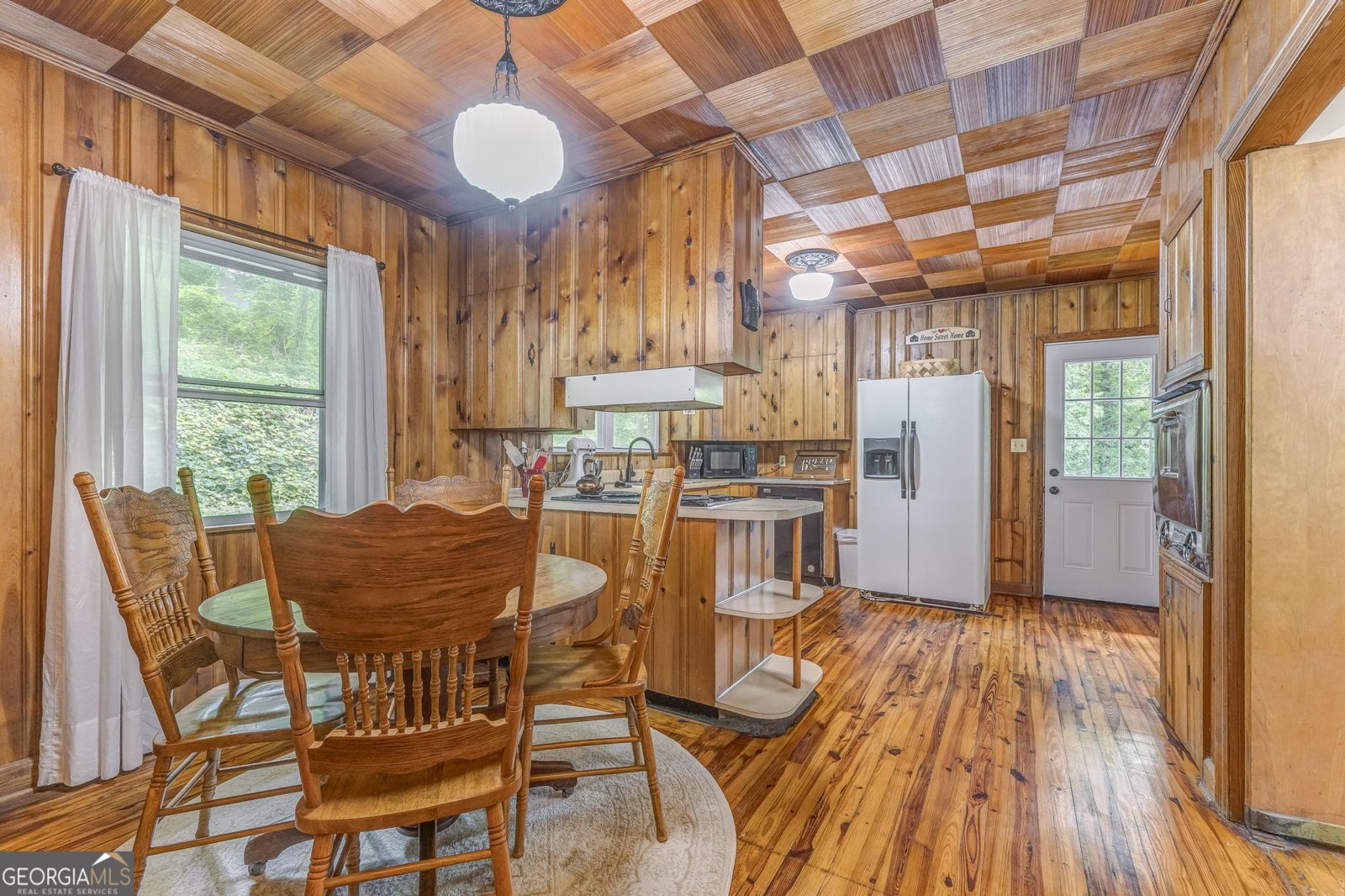 103 White Circle Rockmart - 45