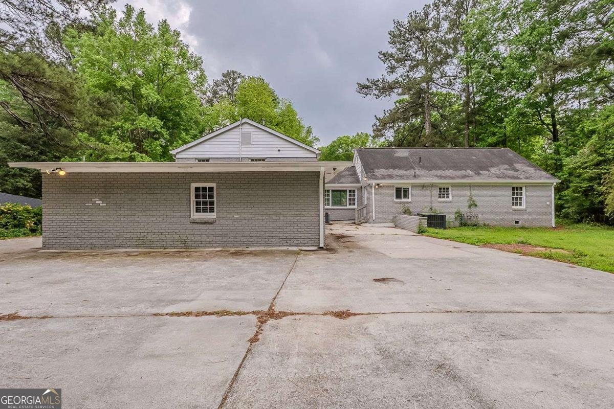 2465 Hogan Road Atlanta - 39