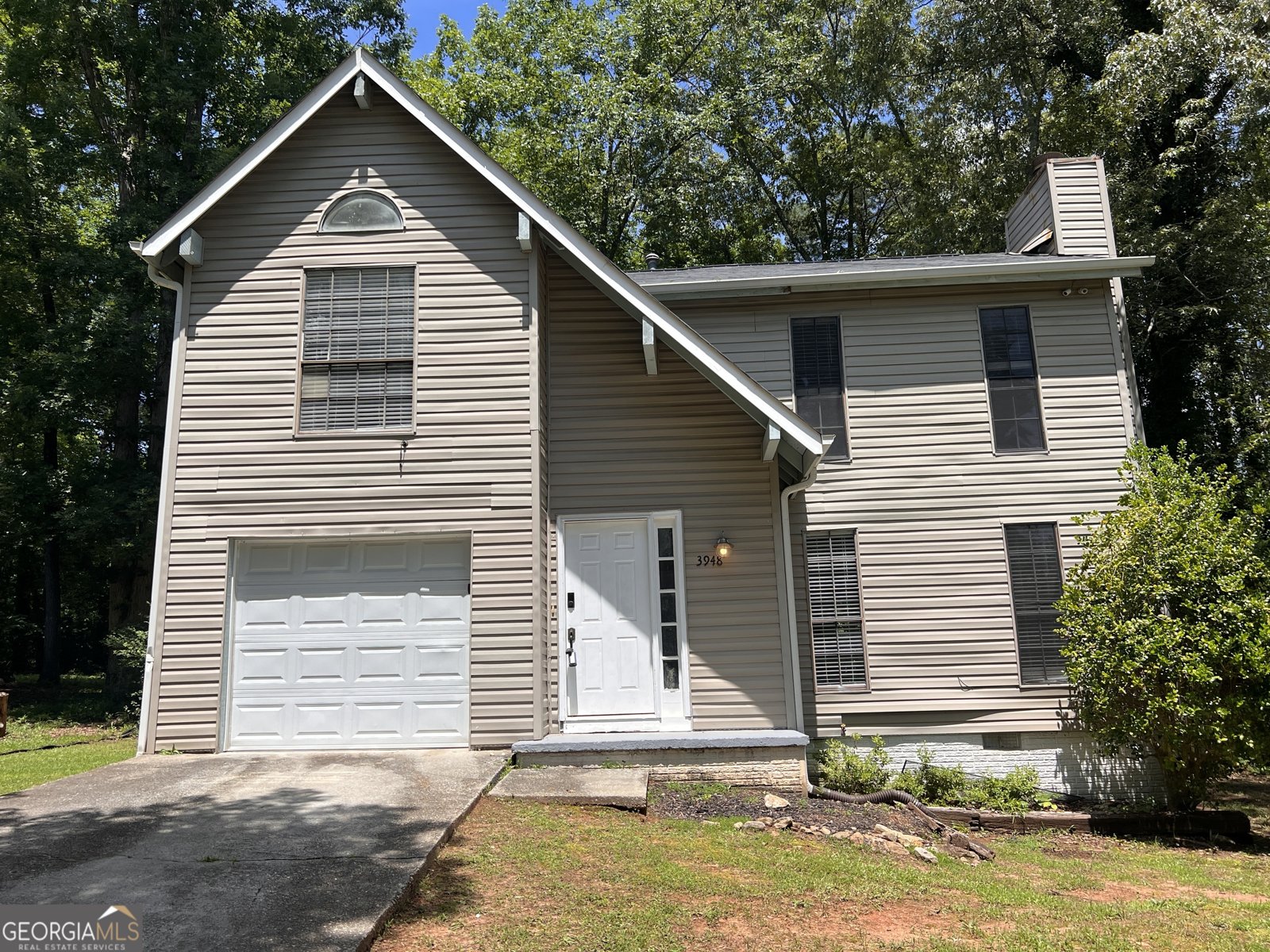 3948 Valley Brook Road Snellville - 1