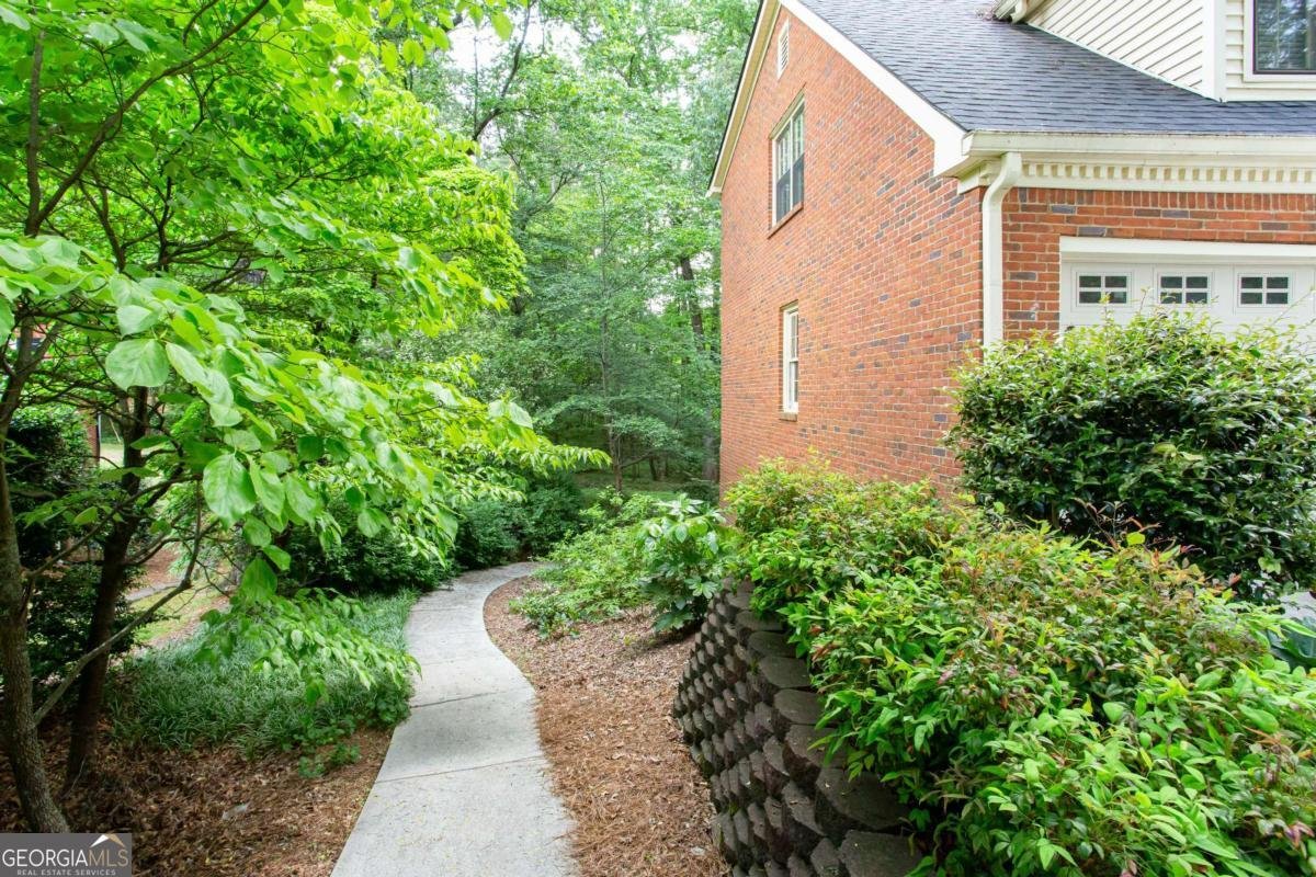1855 Vintage Drive Snellville - 6