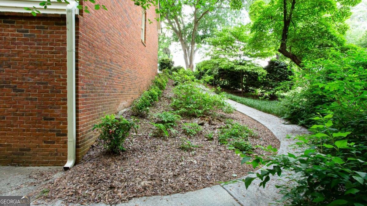 1855 Vintage Drive Snellville - 7