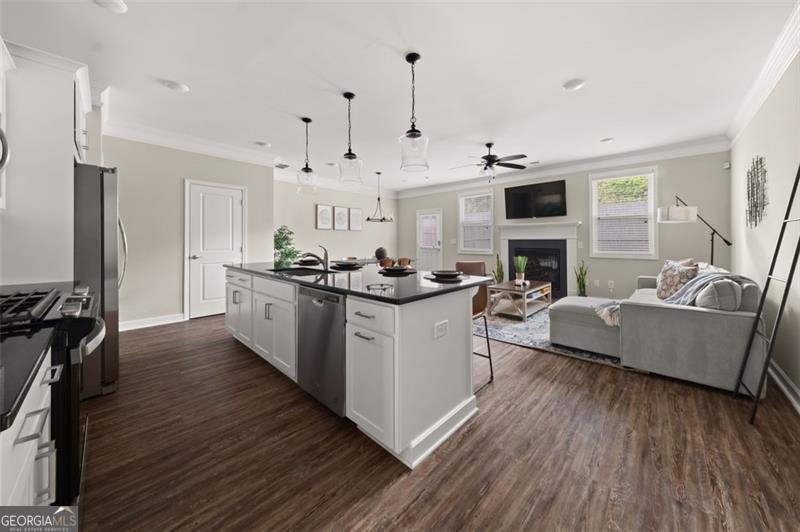 3604 SILVERY Way Powder Springs - 3