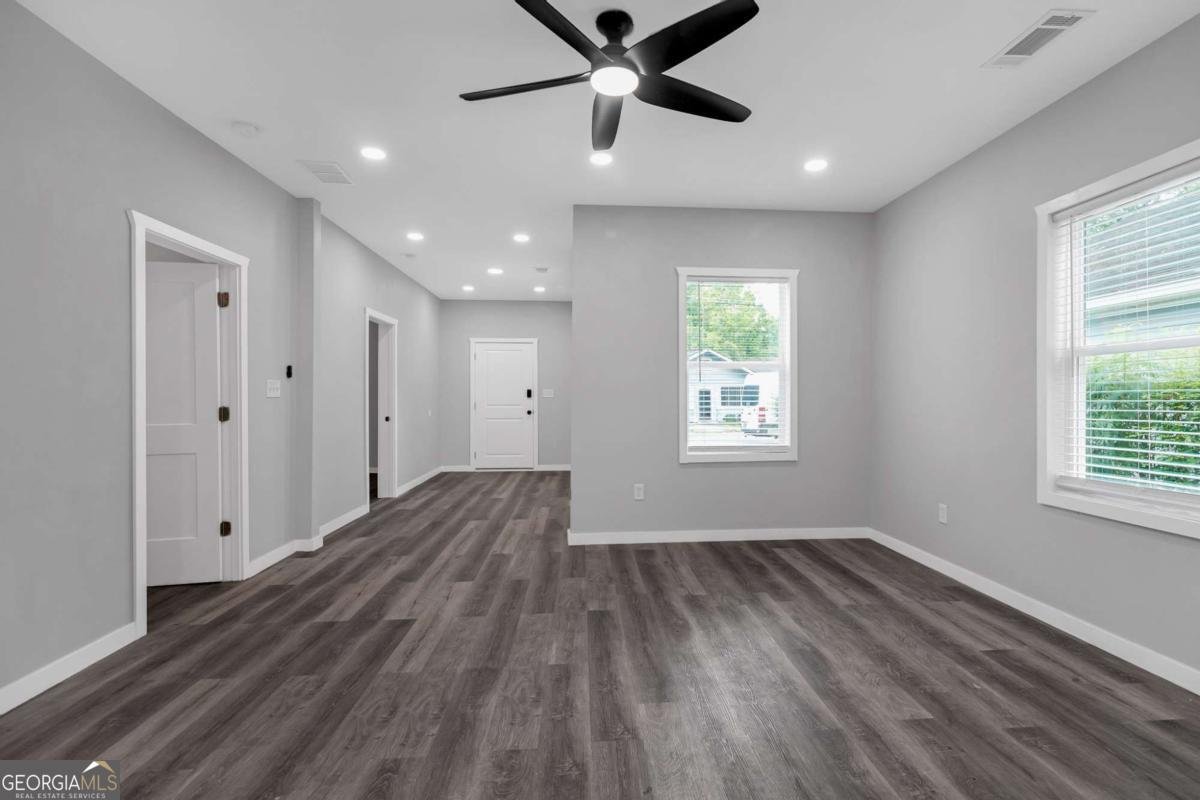 1055 Mayson Turner Road Atlanta - 5