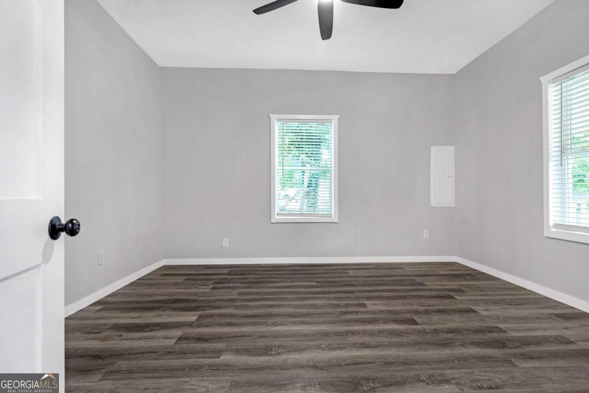 1055 Mayson Turner Road Atlanta - 8