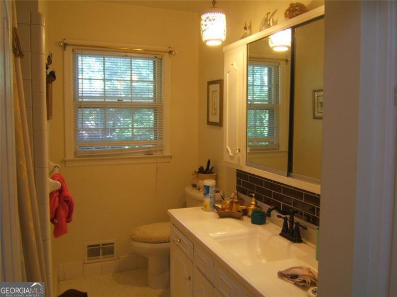 2795 DODSON LEE Drive East Point - 21