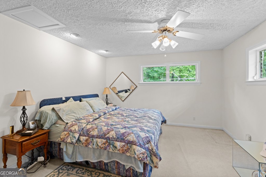 881 Rockbridge Road Lilburn - 21
