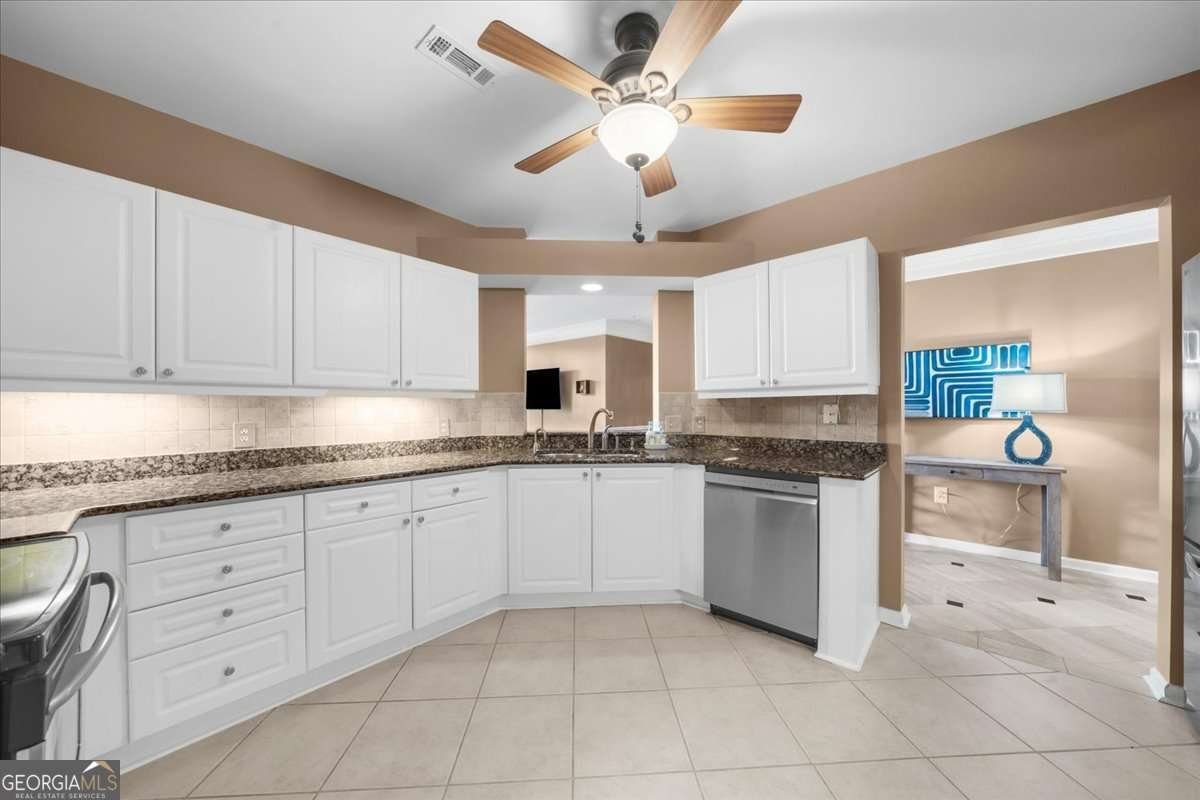 3334 Peachtree Road Atlanta - 13