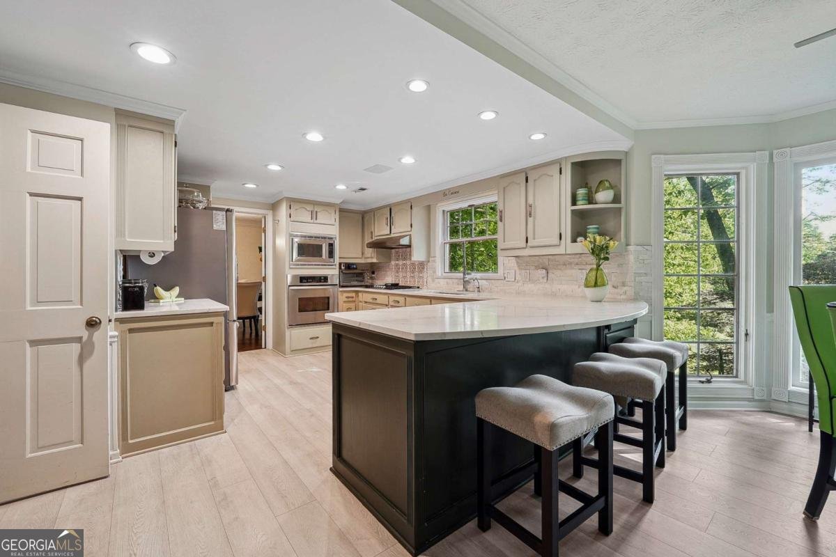 5027 Castlewood Drive Lilburn - 10