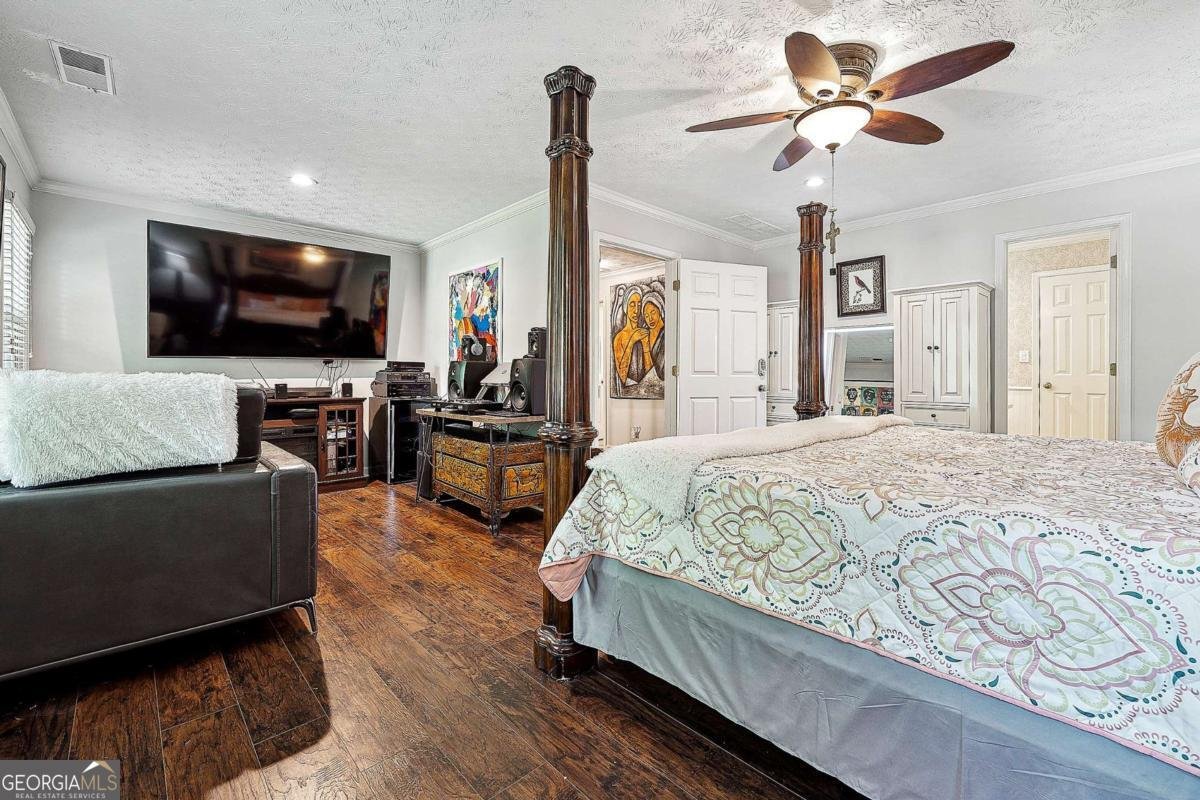 5027 Castlewood Drive Lilburn - 22