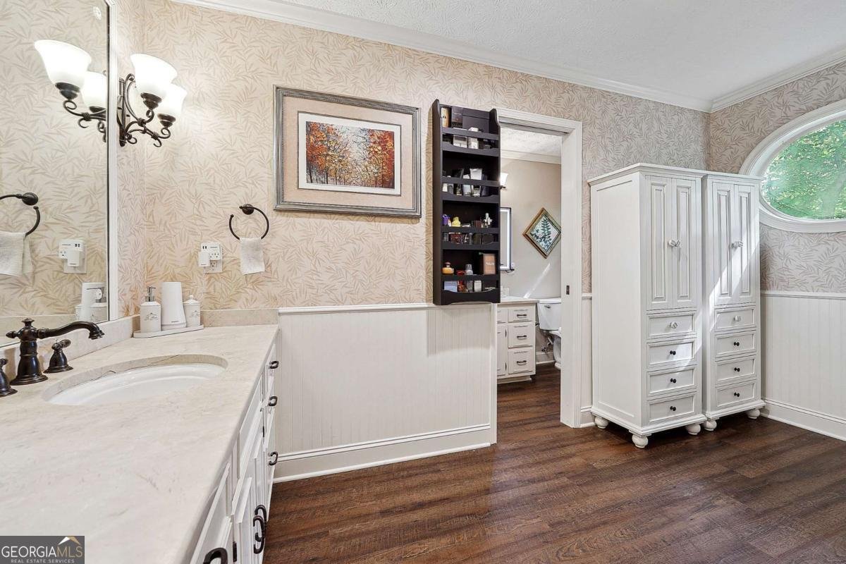 5027 Castlewood Drive Lilburn - 23