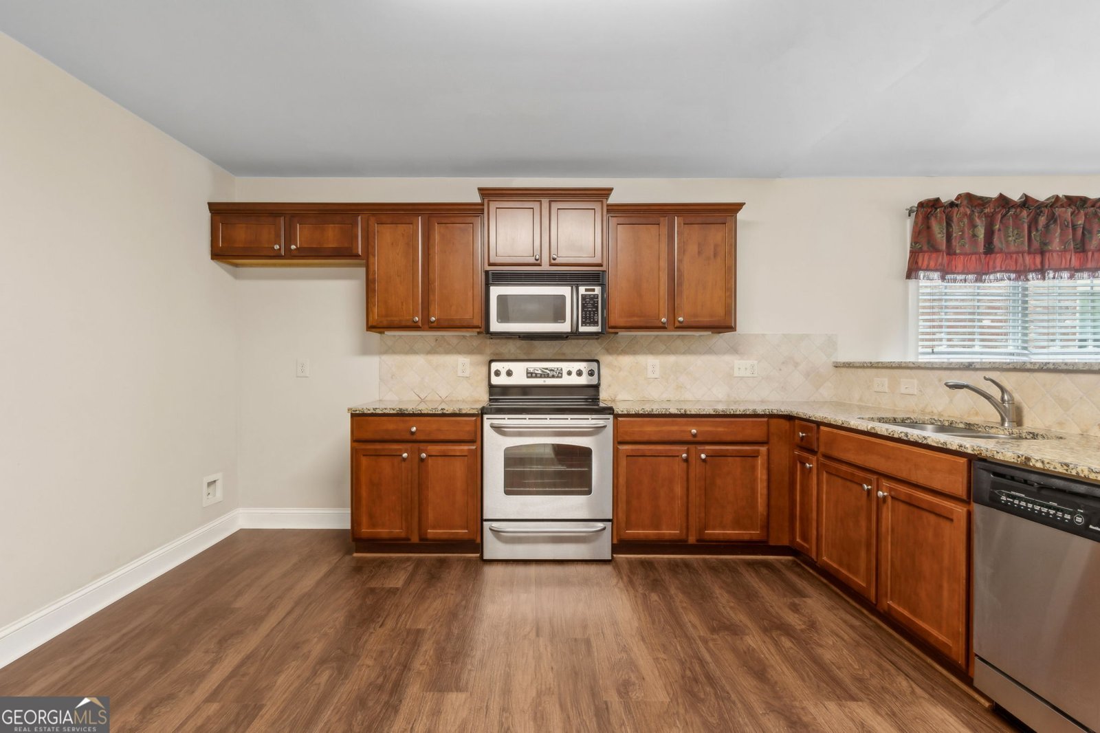 2055 Hickory Station Circle Snellville - 26